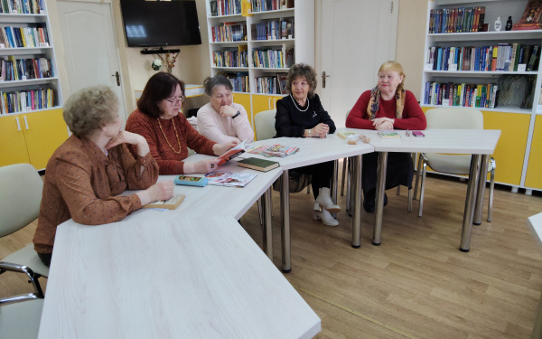 "Парад остроумных женщин: от Тэффи до наших дней"