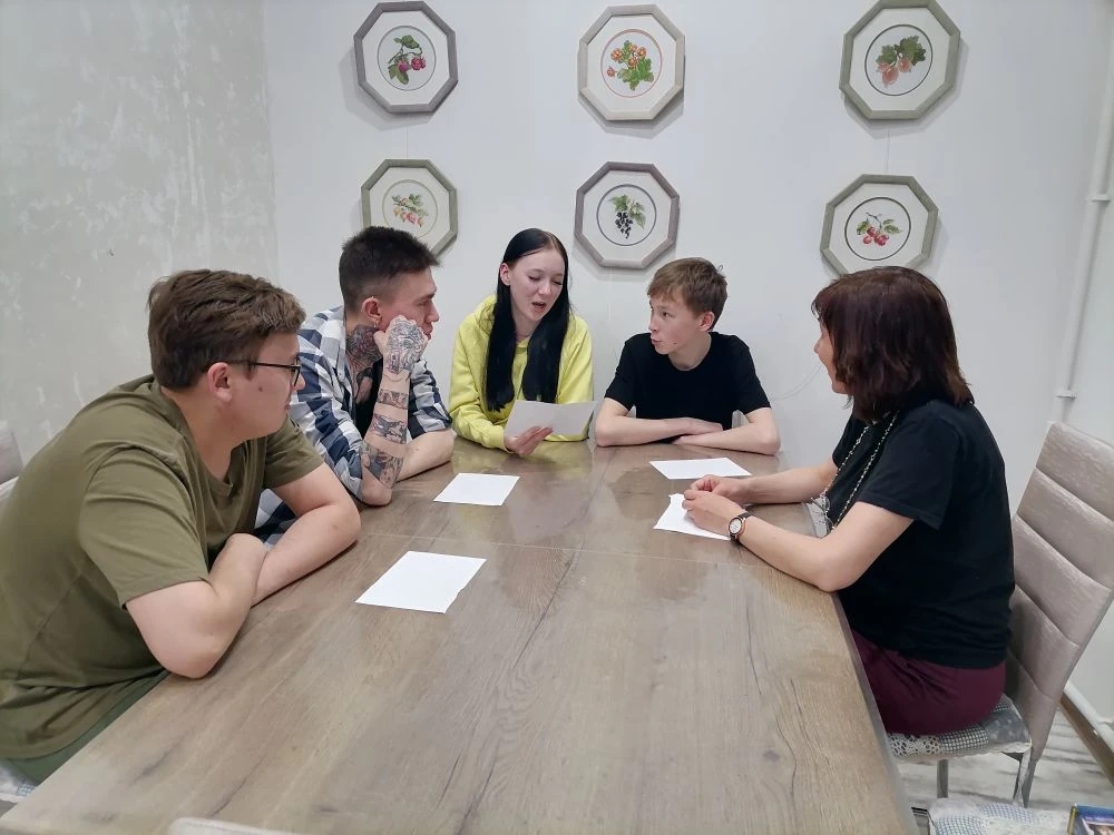 Погружение в мир старшего поколения: как волонтеры учатся понимать и поддерживать пожилых людей