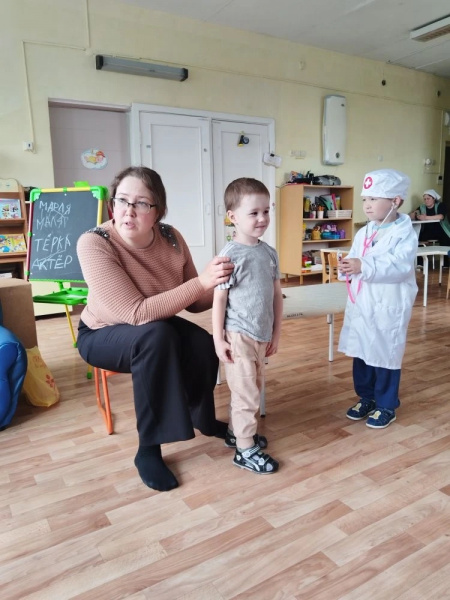 Выбирает в детстве каждый