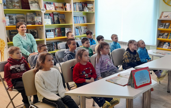 Библиолужайка «Знаний немало дают нам журналы»