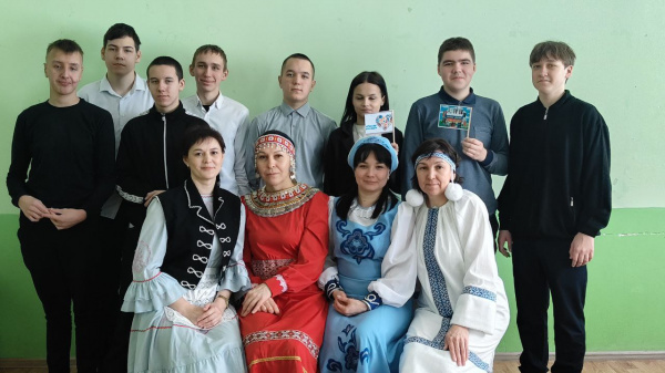Квест-игра «От чувашей до ненцев: традиции народов России»  в  МБОУ «Сятра-Лапсарская ООШ»