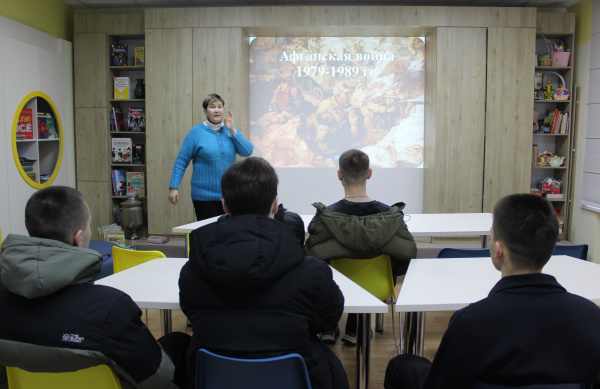 Жаркими дорогами Афгана парни уходили смело в бой – вечер памяти в Кшаушской сельской библиотеке