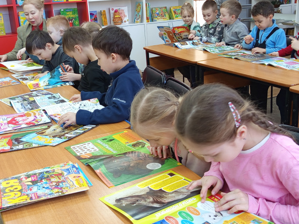 Книг на свете есть не мало, только я люблю журналы