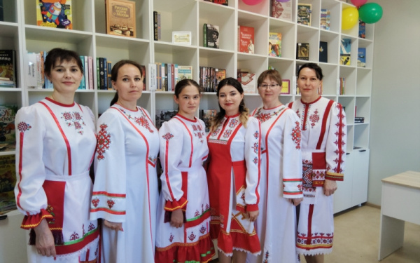 Открытие сельской библиотеки имени М.Д. Шумилова 