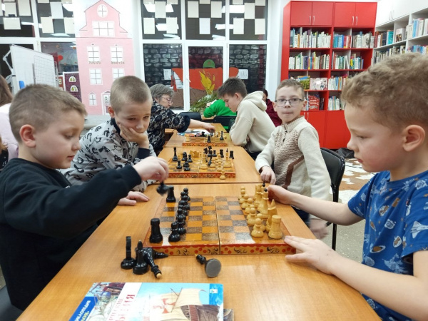 Шахматный клуб «ШахматориУм»