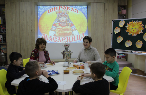 Масленица по-библиотечному – фольклорные посиделки за самоваром в Кшаушской сельской библиотеке 