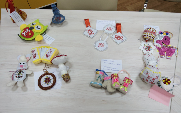 Итоги конкурса «Новогодняя игрушка с вышивкой народов России «Многонациональное разноцветье»