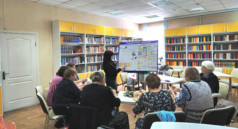 Клуб "Вязаная сказка": рукоделие, безопасность, духовность 