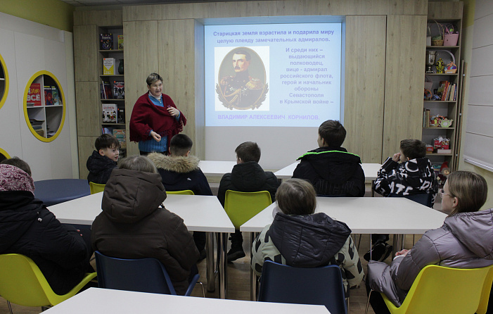 Личность в истории: адмирал Корнилов – историческое досье в Кшаушской сельской библиотеке